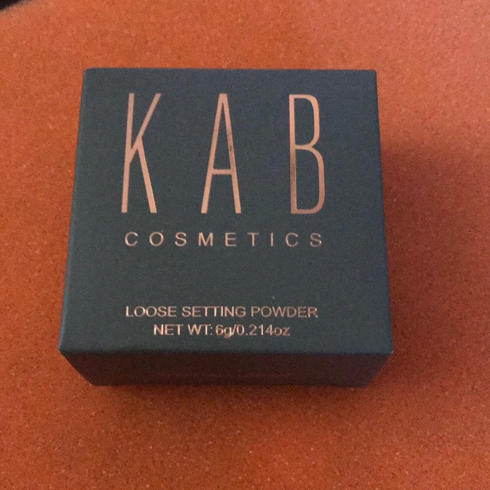 KAB Cosmetics Loose Setting Powder New/Never opened